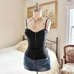 black‎ corset top
